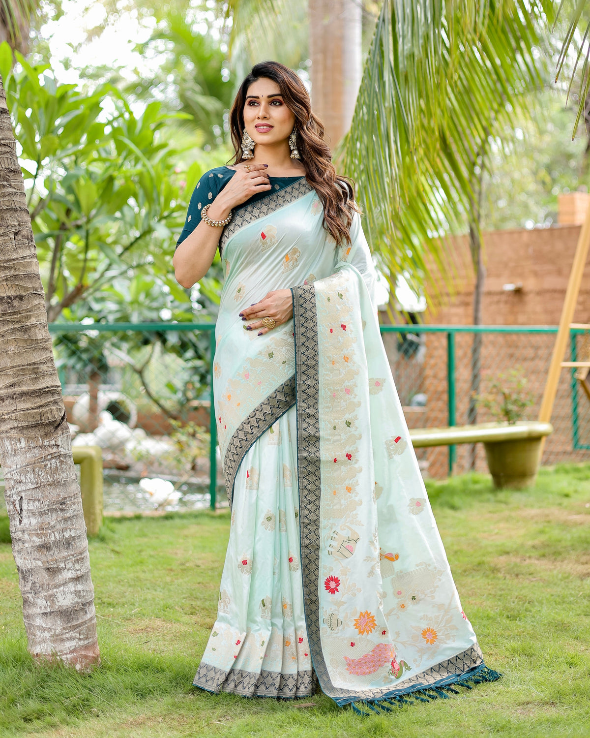 Premium Quality Handpicked & Easy To Drape Dola Silk Light Green Saree For This Wedding Season