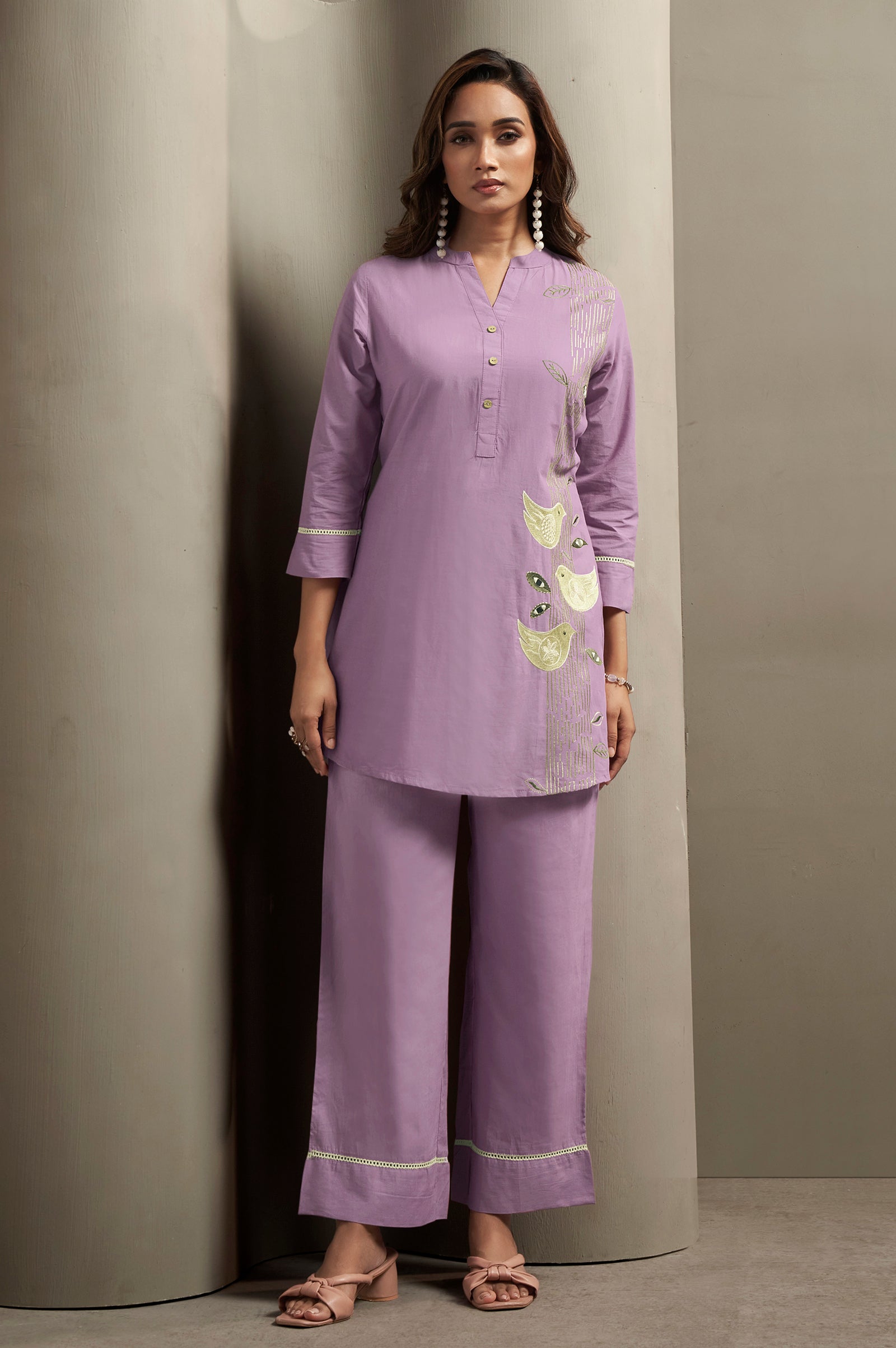 Women's Pure Cotton Bird Embroidered Straight Kurta with Solid Pure Cotton Pants