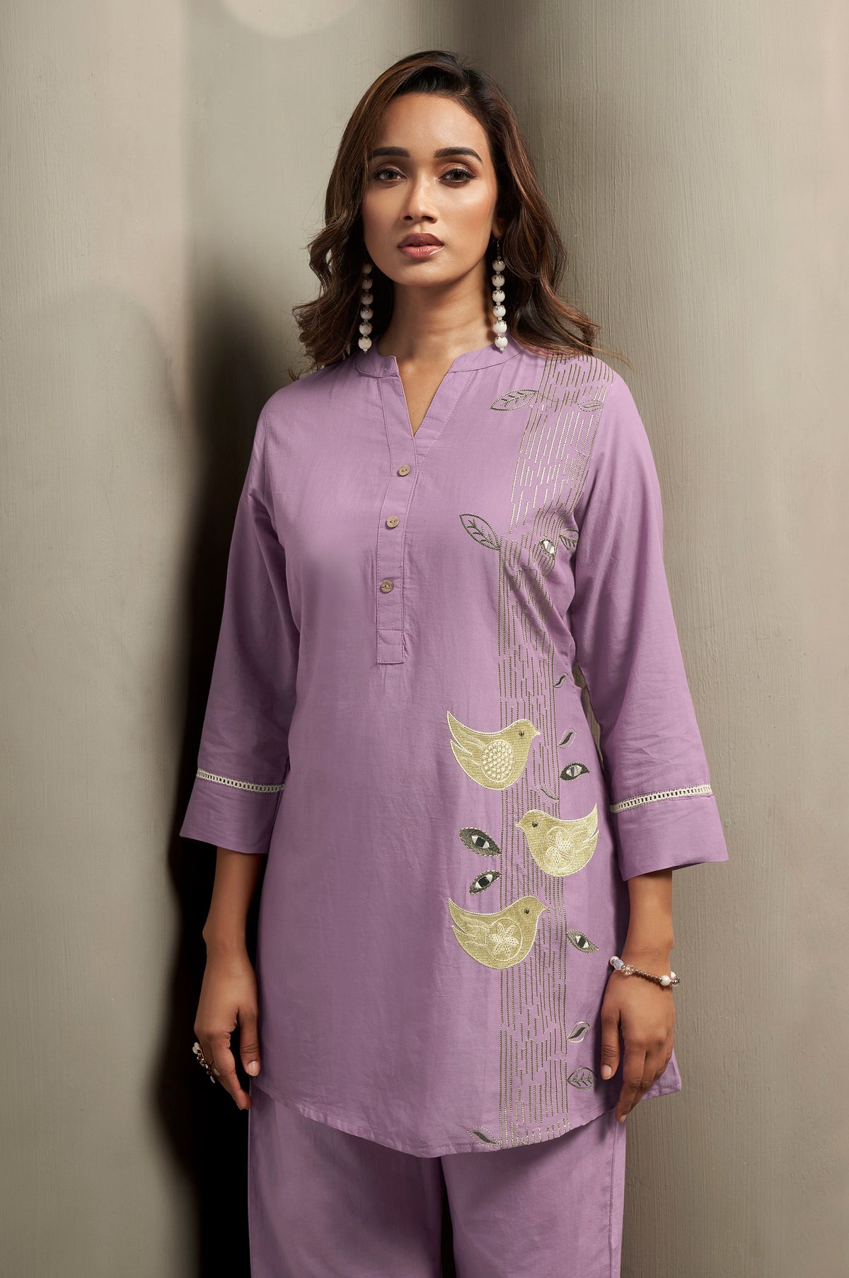 Women's Pure Cotton Bird Embroidered Straight Kurta with Solid Pure Cotton Pants