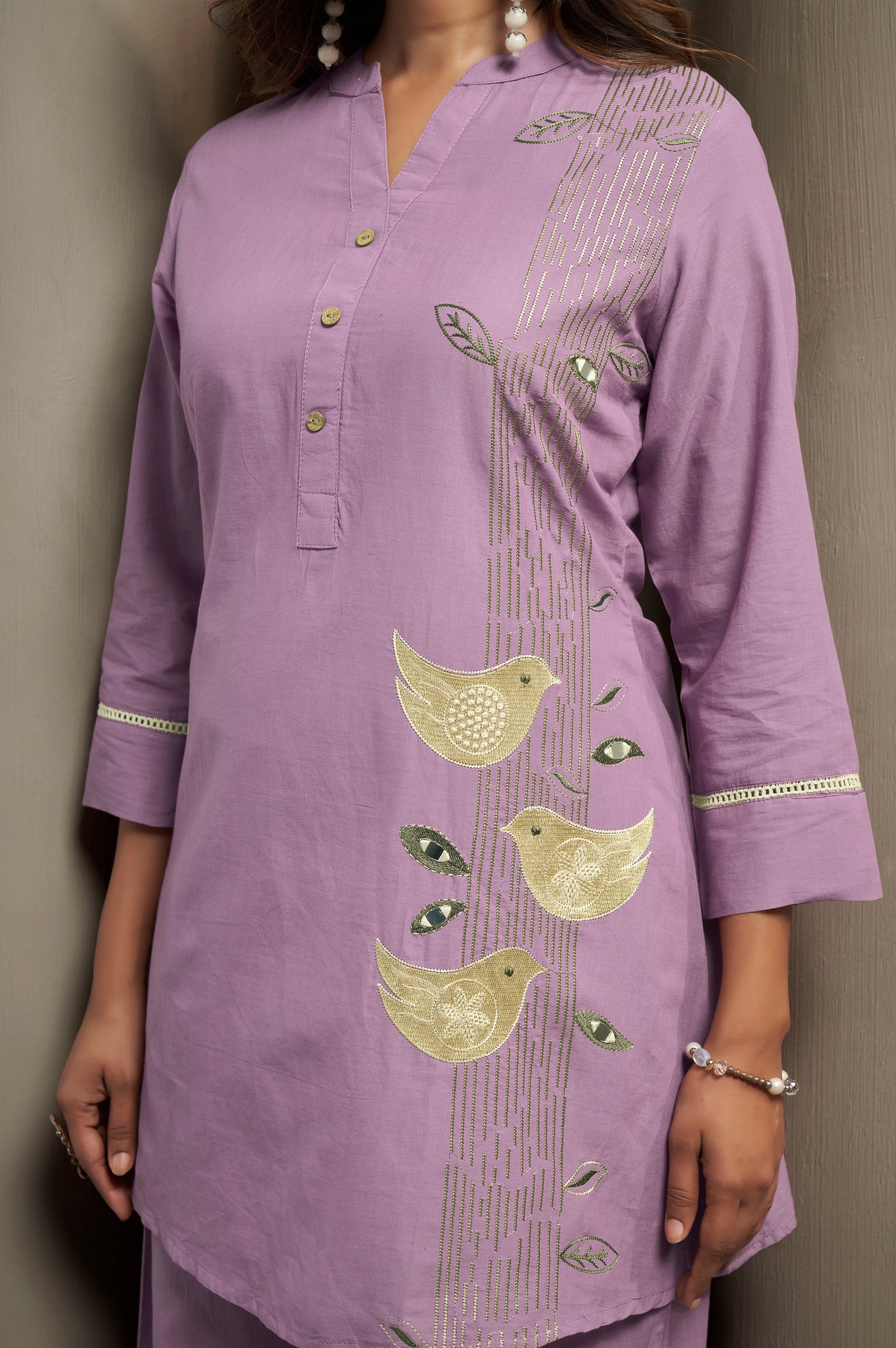 Women's Pure Cotton Bird Embroidered Straight Kurta with Solid Pure Cotton Pants