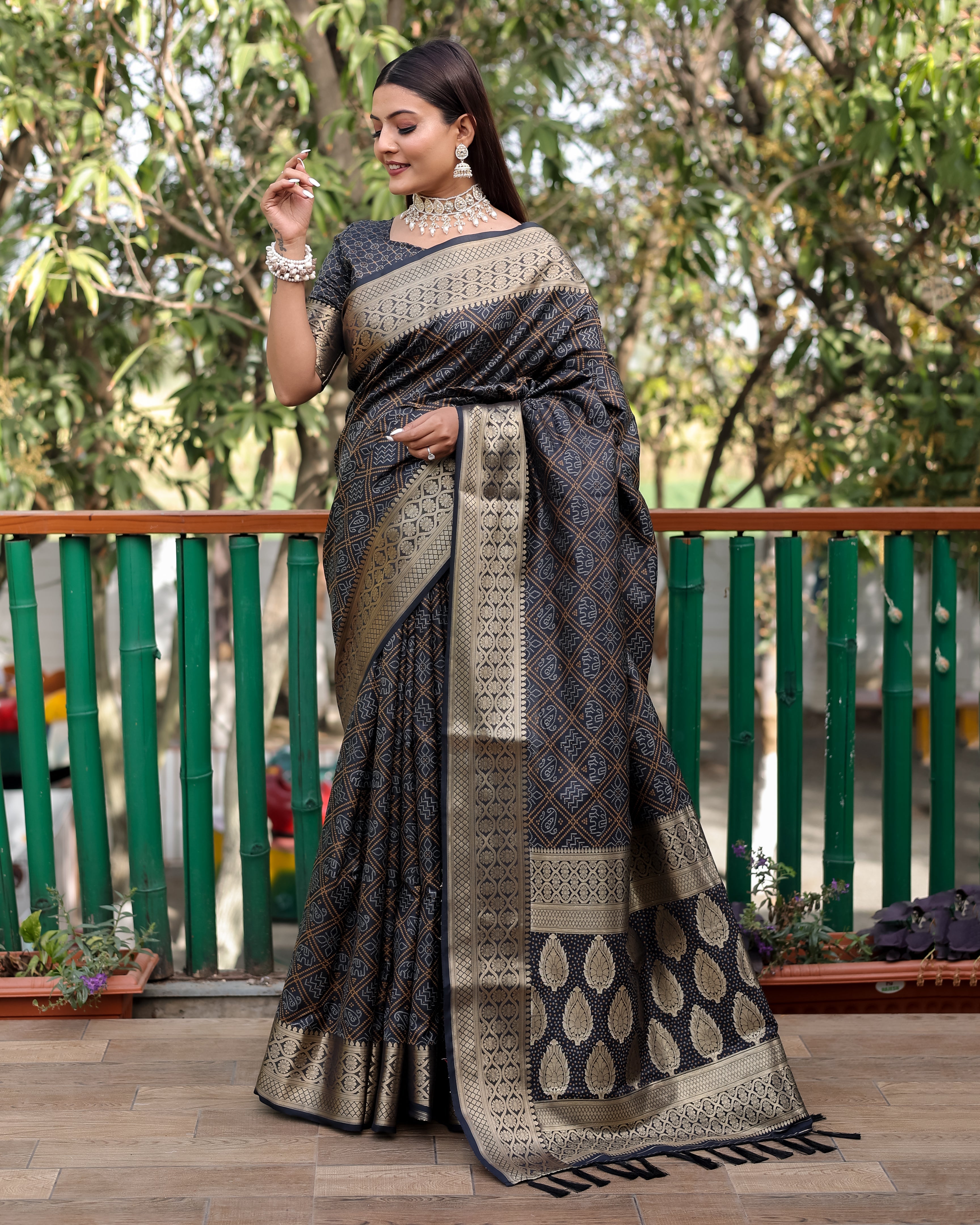 METAL BLACK WOVEN PATOLA SILK SAREE