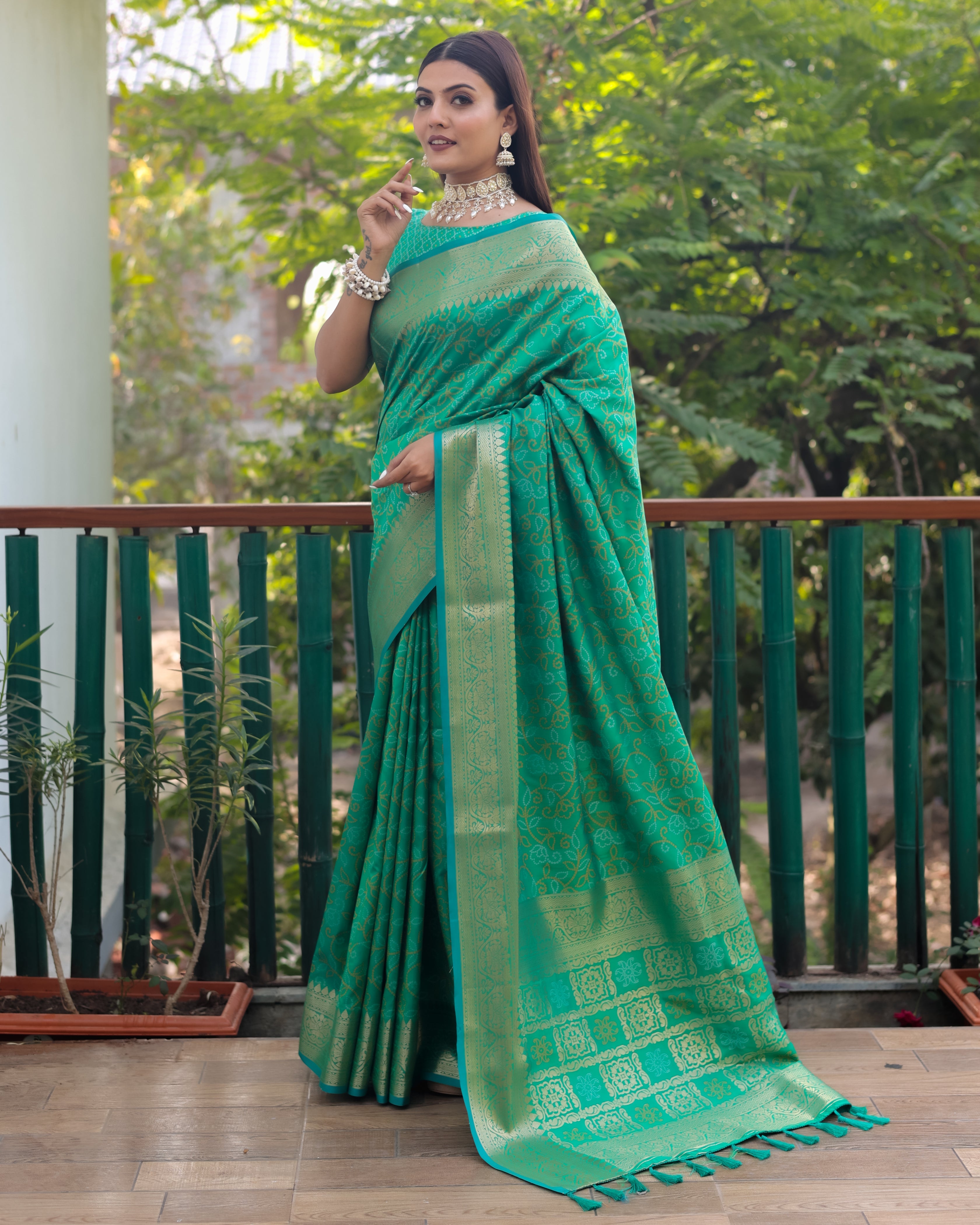 Sea Green Color kanchi Border Rich Pallu Bandhej Saree