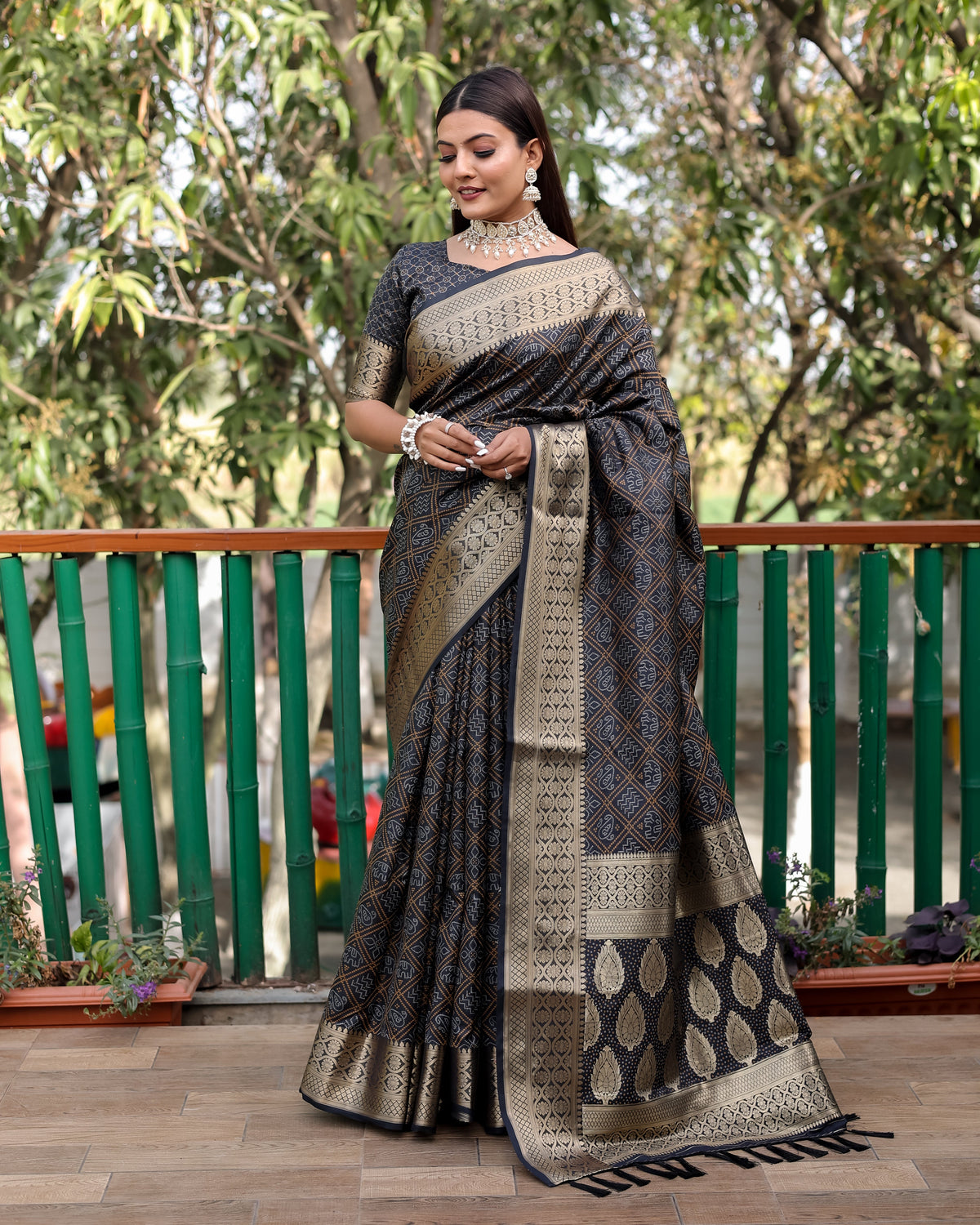 METAL BLACK WOVEN PATOLA SILK SAREE