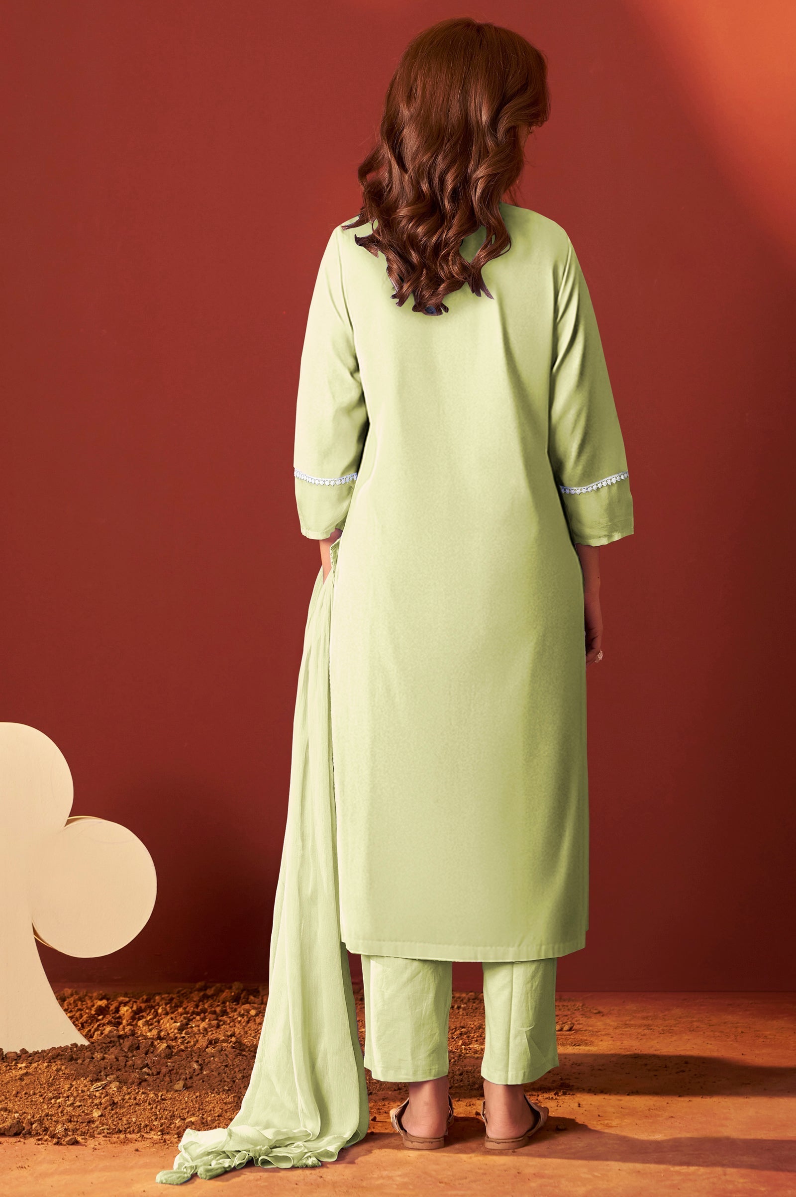 Pista Noor Schiffli Kurta Set