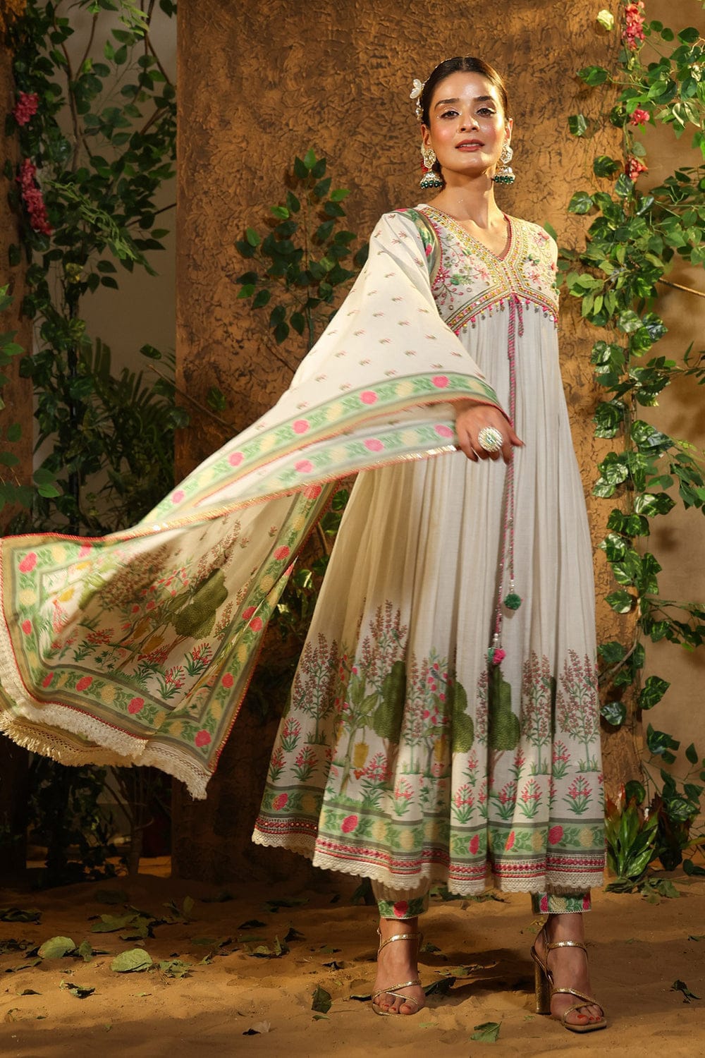 Elegant Muslin Alia Cut Suit Set with Hand Embroidery